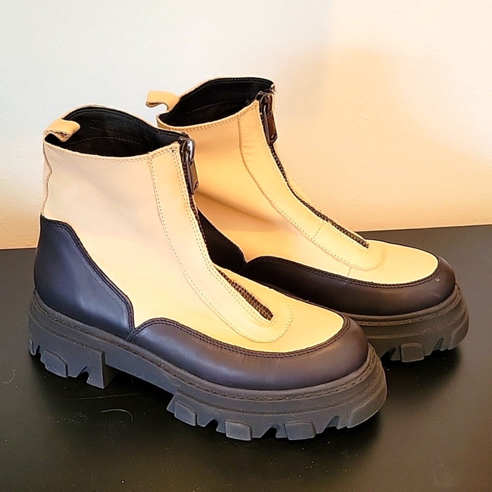 Steve Madden boots